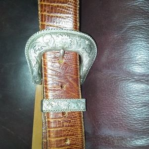 Silver Creek Collection wester belt....38